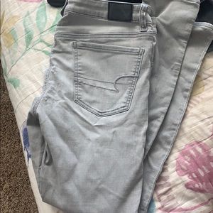 Grey American Eagle stretchy jeans